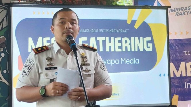 
					Layanan Imigrasi Blora Diserbu Pemohon Umrah, Capai 50 Orang per Hari