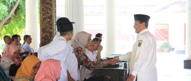 
					69 ASN Pemkab Rembang Ikuti Pembekalan Jelang Purna Tugas, Bupati Harno: Tetap Mengabdi untuk Masyarakat