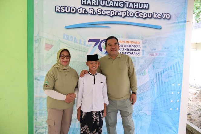
					HUT ke-70 RSUD dr. R. Soeprapto Cepu, Resmikan Gedung Rawat Inap Jiwa dan Gelar Bakti Sosial ‎