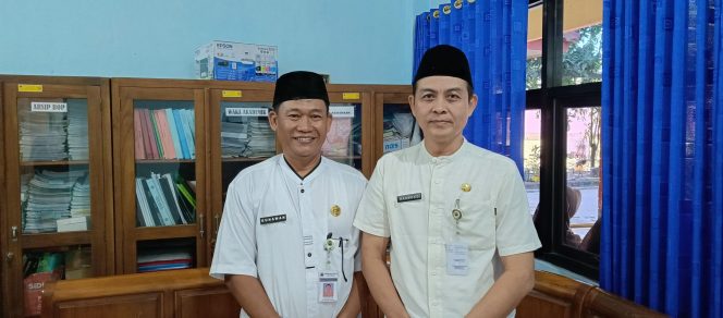 
					Kepala SMAN 1 Randublatung Tegaskan Revitalisasi Rp2,34 M Dikelola Swakelola, Siap Diaudit APH dan BPK