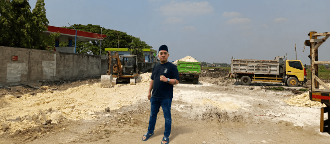 
					Doni Pertanyakan Asal-usul Uang Rp300 Ribu dalam Polemik Sekolah Rakyat Blora