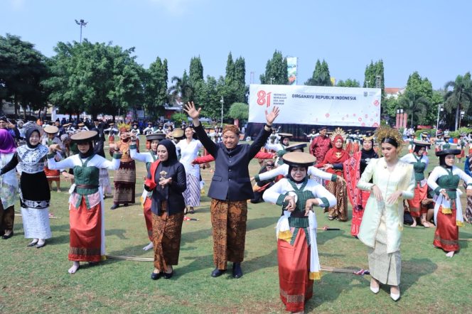 
					HUT ke-81 RI di Kudus, Bupati Ajak Generasi Muda Lanjutkan Perjuangan Pahlawan ‎