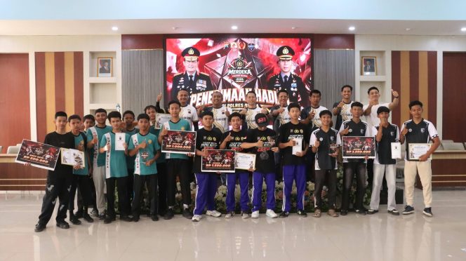 
					Semarak HUT ke-81 RI, Polres Blora Gelar Turnamen Free Fire Antar Pelajar ‎