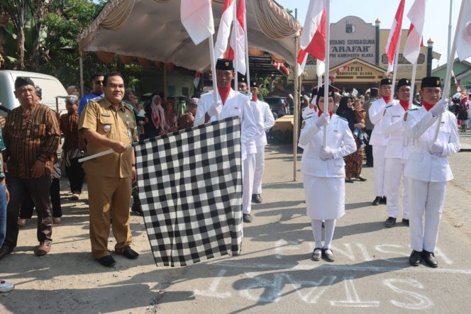 
					Karnaval HUT ke-81 RI di Ngawen Meriah, Bupati Blora Ajak Warga Jaga Persatuan