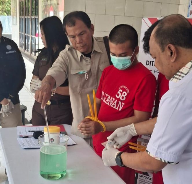 
					Polda Jateng Musnahkan 58 Paket Sabu Seberat 17,38 Gram dari Dua Perkara