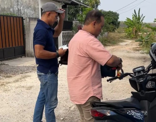 
					Kasus 141 Penerima MBG di Blora, Pak B Pilih Bungkam Saat Dikonfirmasi