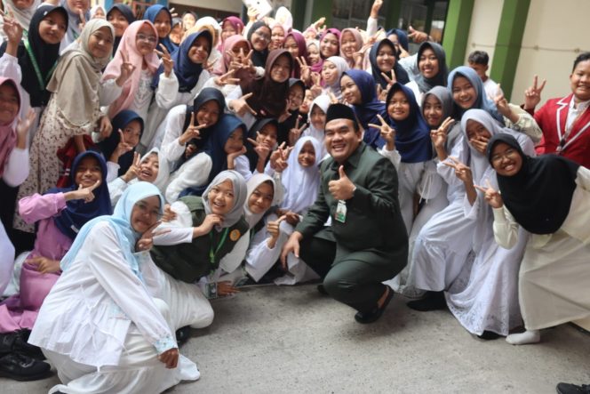 
					Pesan Bupati Arief untuk Generasi Muda Blora: Hormati Guru, Berbakti kepada Orang Tua ‎