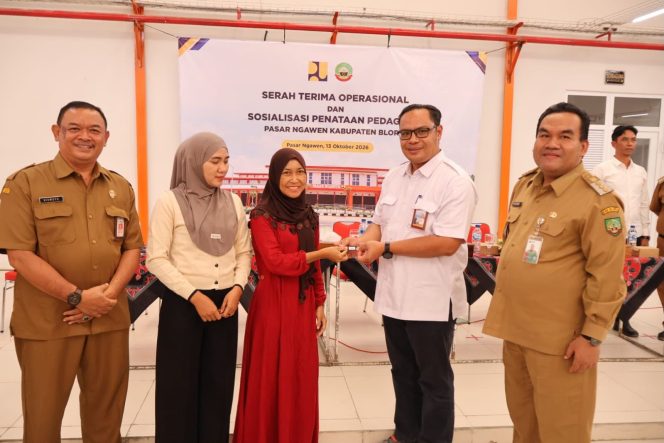 
					Bupati Arief Rohman Warning Pengelola Pasar Ngawen, Penataan Harus Adil, Dilarang Jual Beli Lapak