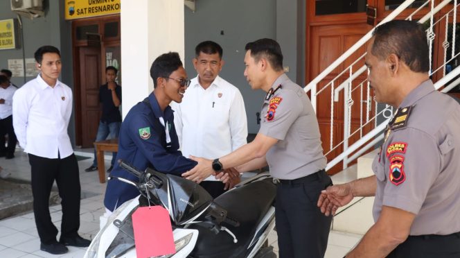 
					Kunci Motor Masih Menempel, Pria di Blora Bawa Kabur Honda Vario Milik Pegawai PDAM