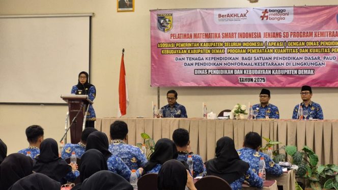 
					Bupati Eisti’anah Dorong Pembelajaran Matematika yang Kreatif dan Menyenangkan di Demak