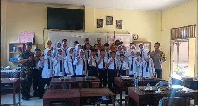 
					Cegah Keracunan, SMPN 4 Demak Ubah Program MBG Jadi SBG: “Demi Keselamatan Anak Didik”
