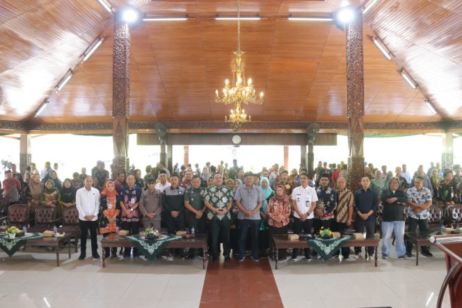 
					Bupati Blora Minta Kepala Desa Manfaatkan Perpanjangan Masa Jabatan untuk Realisasikan Janji Politik