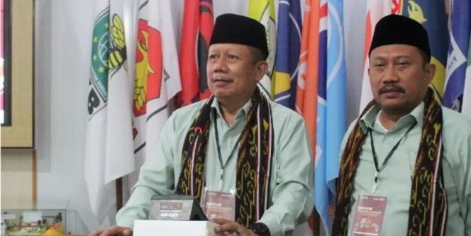 
					Pasangan Bambang-Catur Resmi Daftar Pilkada Grobogan 2024, Berkas Pendaftaran Dinyatakan Lengkap