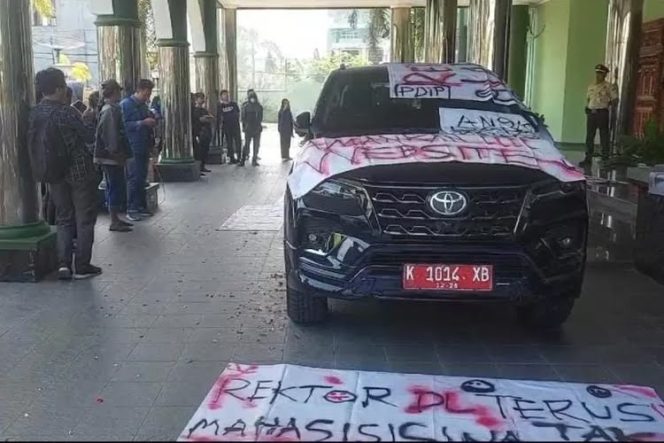 
					Kenaikan UKT dan Minimnya Transparansi Memantik Aksi Mahasiswa IAIN Kudus