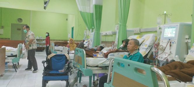 
					RSUD dr. R. Soetijono Blora Terima Tambahan 8 Mesin Hemodialisa dari BPJS Kesehatan