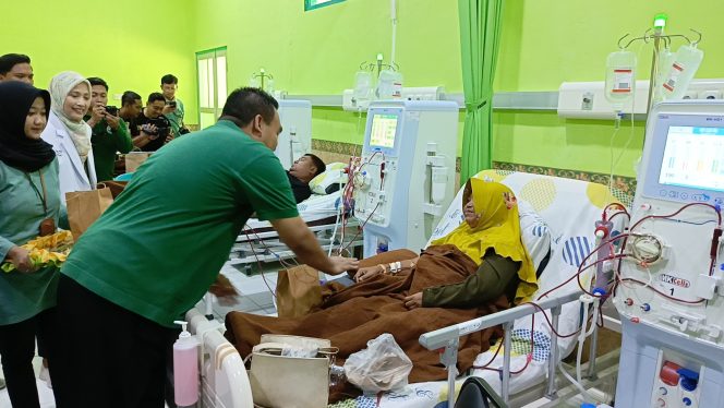
					Pelayanan Hemodialisa di RSUD dr. R. Soetijono Blora Makin Nyaman, Pasien Beri Apresiasi