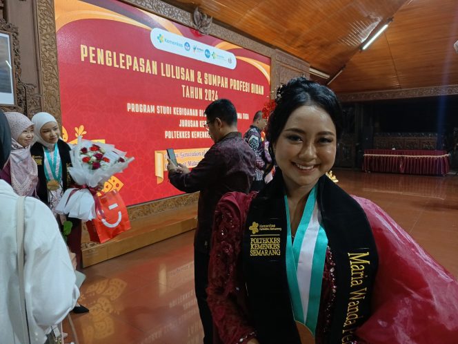 
					Penglepasan Lulusan dan Sumpah Profesi Bidan 2024: Cetak Bidan Profesional di Kabupaten Blora