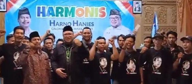 
					Ratusan Relawan Deklarasikan Dukungan untuk Pasangan “HARMONIS” di Pilkada Rembang 2024
