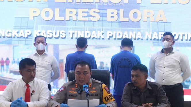 
					Satresnarkoba Polres Blora Tangkap Dua Pelaku Peredaran Narkoba di Kecamatan Blora