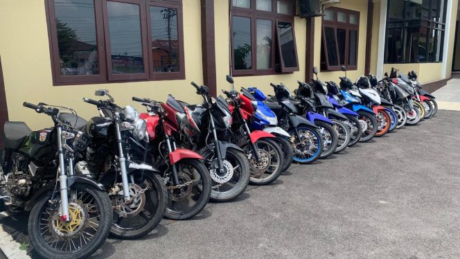 
					Polres Blora Tindak Tegas Balap Liar, 18 Motor Protolan Diamankan