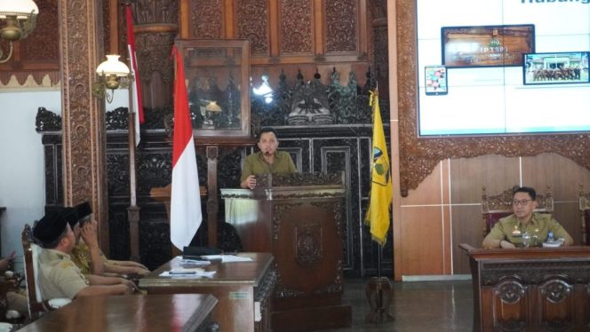 
					Pj Bupati Jepara Apresiasi Petinggi Desa, Dorong Keteraturan dan Netralitas Jelang Pilkada