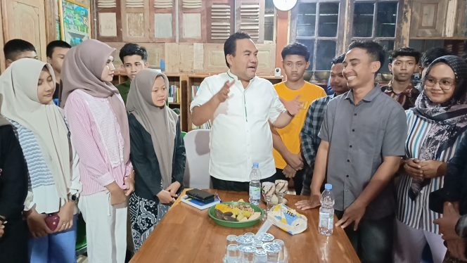 
					Arief Rohman Dolan ke Local Space di Desa Nglarohgunung, Dorong Pemuda untuk Berkontribusi dalam Pembangunan Desa