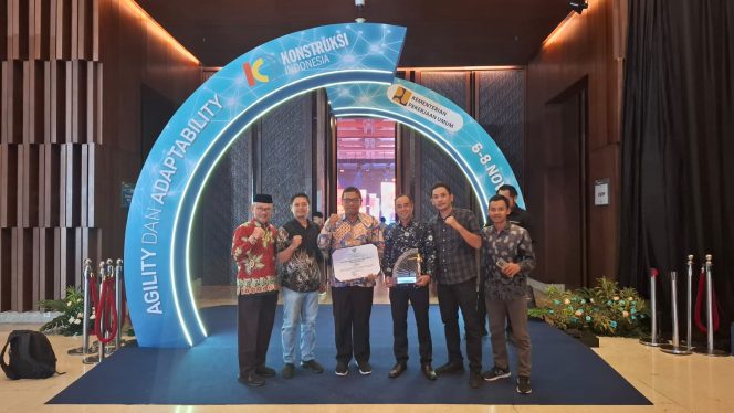 
					Blora Raih Peringkat II Nasional Pembinaan Jasa Konstruksi, Dapatkan Sertifikasi untuk 300 Tenaga Kerja