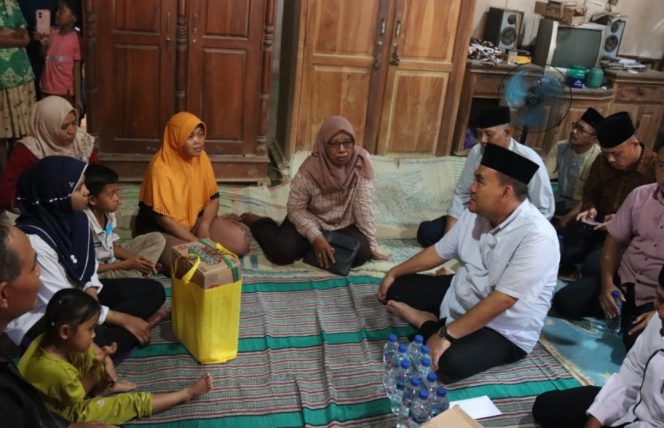 
					Bupati Arief Rohman Sambangi Korban Kecelakaan Kerja di RS PKU Muhammadiyah
