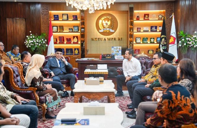 
					Ketua Umum ADKASI Siswanto Silaturahmi dengan Ketua MPR, DPR, dan Jajaran Menteri, Dukung 4 Program Utama Presiden
