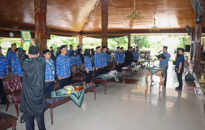 
					Bupati Blora Kukuhkan Lima Pimpinan OPD Usai Penyesuaian SOTK