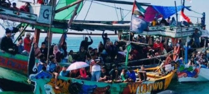 
					Syawalan di Demak Meriah, Ribuan Warga Padati Pantai Morodemak untuk Saksikan Larung Sesaji