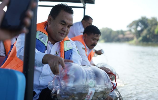 
					Pemkab Blora Tebar 32 Ribu Benih Ikan di 8 Waduk dan Embung, Dukung Ketahanan Pangan dan Tangani Stunting