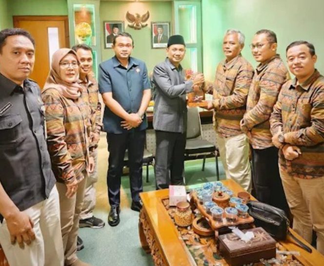 
					KPU Blora Kunjungi DPRD, Bahas Evaluasi Pilkada dan Penguatan Demokrasi