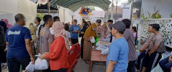 
					Idul Adha 1446 H, Masjid Moetiah Blora Sembelih 48 Hewan Kurban untuk 16.000 Penerima