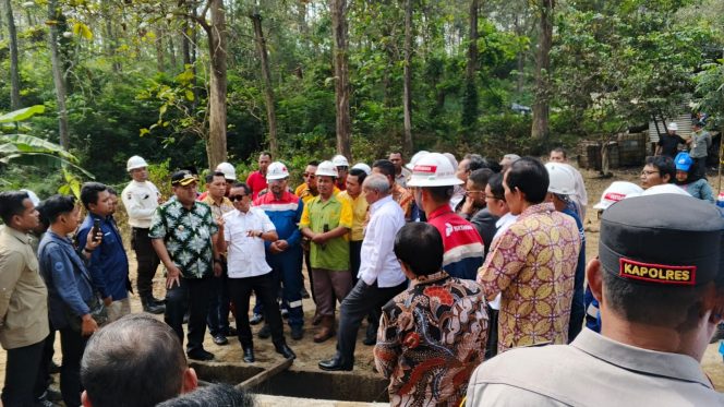 
					Menteri ESDM Bahlil Lahadalia Optimalkan Sumur Tua di Blora, Dorong Swasembada Energi dan Serap Tenaga Kerja