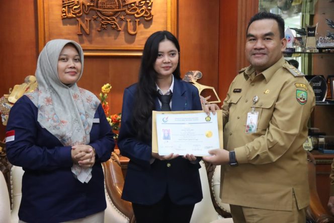 
					Bupati Blora Serahkan Ijazah 18 Mahasiswa PEM Akamigas, Wujud Nyata Program “Satu Desa Dua Sarjana”