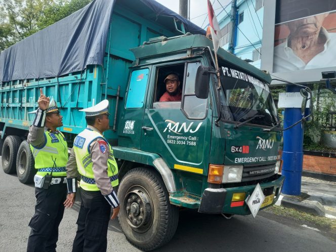 
					Polres Blora Kerahkan 140 Personel Amankan Aksi Demo di Pati