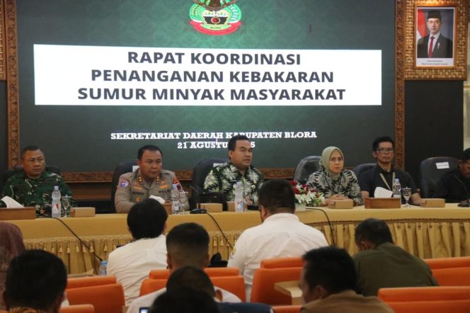
					Rakor Bahas Penanganan Kebakaran Sumur Minyak di Gandu Bogorejo, Pemkab Blora Tegaskan Penertiban Sumur Ilegal