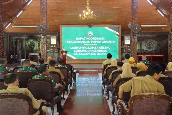 
					Pemkab Blora dan TNI Dorong Pertanian Organik Lewat Lomba Geseku, Bupati Arief Bawa Blora ke Forum Dunia di Tiongkok