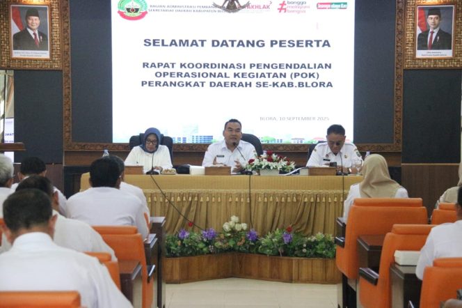 
					Bupati Arief Ingatkan ASN Blora Bijak Bermedsos: Jangan Pamer Kemewahan, Tunjukkan Kinerja