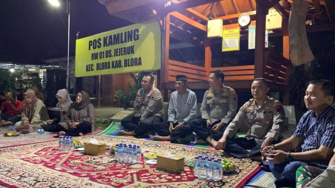 
					Kapolres Blora Ajak Warga Aktifkan Poskamling di Desa Jejeruk