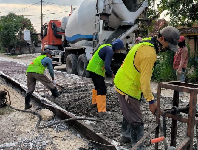 
					Pemkab Blora Siapkan Rp430 Miliar untuk Perbaikan Infrastruktur Jalan Tahun 2025