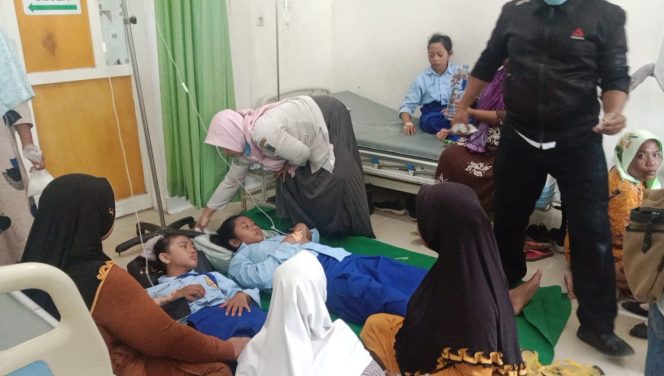 
					173 Siswa SMPN 1 Kragan Diduga Keracunan, Pemkab Rembang Lakukan Penanganan Cepat