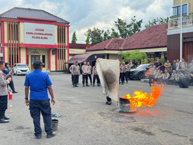 
					Satbinmas Polres Blora Gelar Pelatihan “Polisi Penolong” untuk Tingkatkan Kesigapan Bhabinkamtibmas