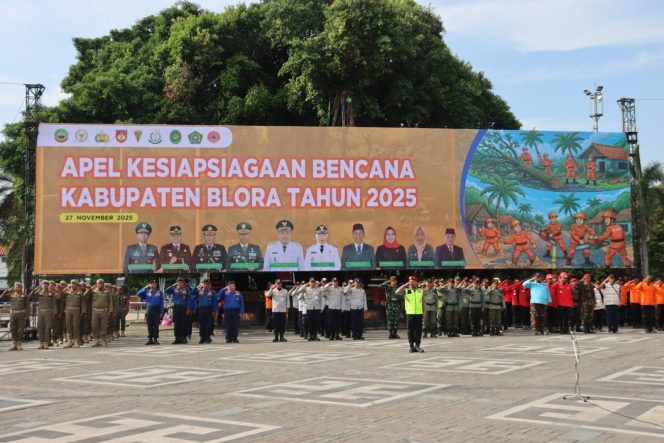 
					Apel Kesiapsiagaan Musim Hujan 2025/2026 Digelar, Bupati Arief Rohman Tekankan Pentingnya Kewaspadaan