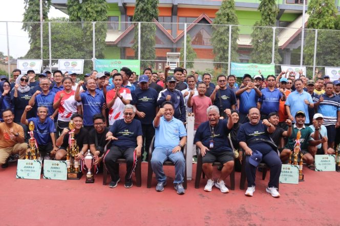 
					Rektor UNY Tutup Kejuaraan Tenis Lapangan Hari Jadi Blora ke-276, Atlet Blora Raih Juara 2