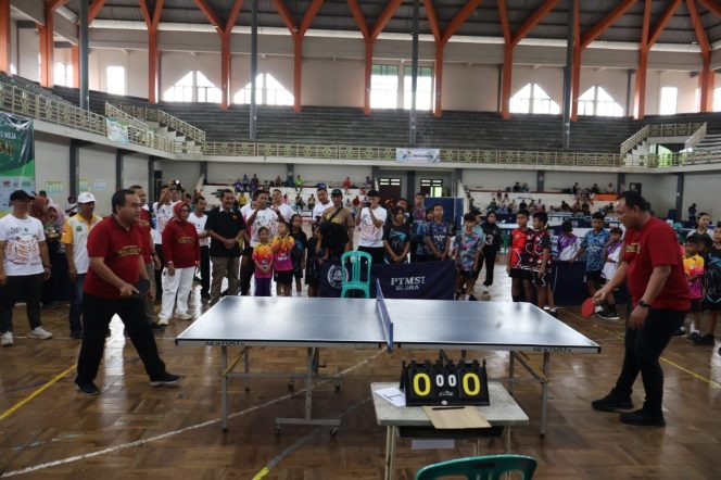 
					Bupati Arief Rohman Buka Kejuaraan Tenis Meja Blora Open VI 2025, Dorong Pembinaan Atlet Pelajar