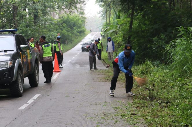 
					Pemkab Blora dan Forkopimda Bersihkan Jalur Blora–Randublatung, Dukung Keselamatan dan Konektivitas Menuju Tol Ngawi