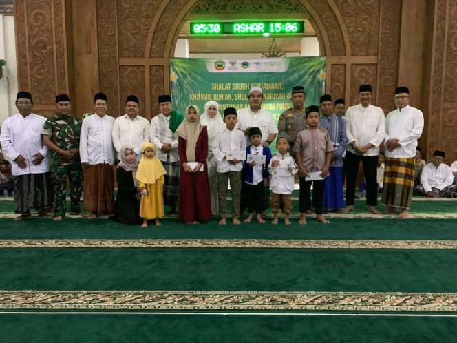 
					Awali 2026 dengan “Jurus Langit”, Bupati Arief Lantunkan 4.444 Sholawat Nariyah