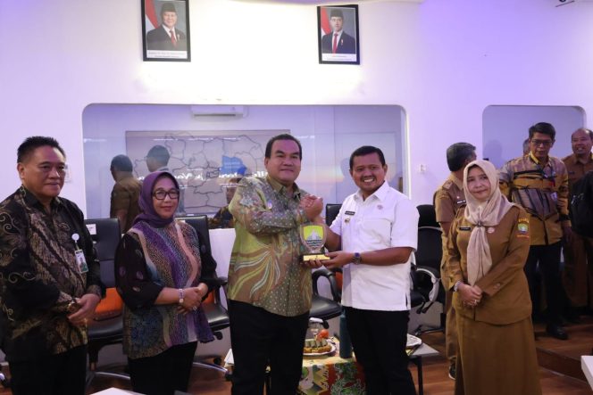 
					Pemkab Blora Dalami Digitalisasi Pemerintahan Lewat Kunjungan Kerja ke Pemkab Sumedang